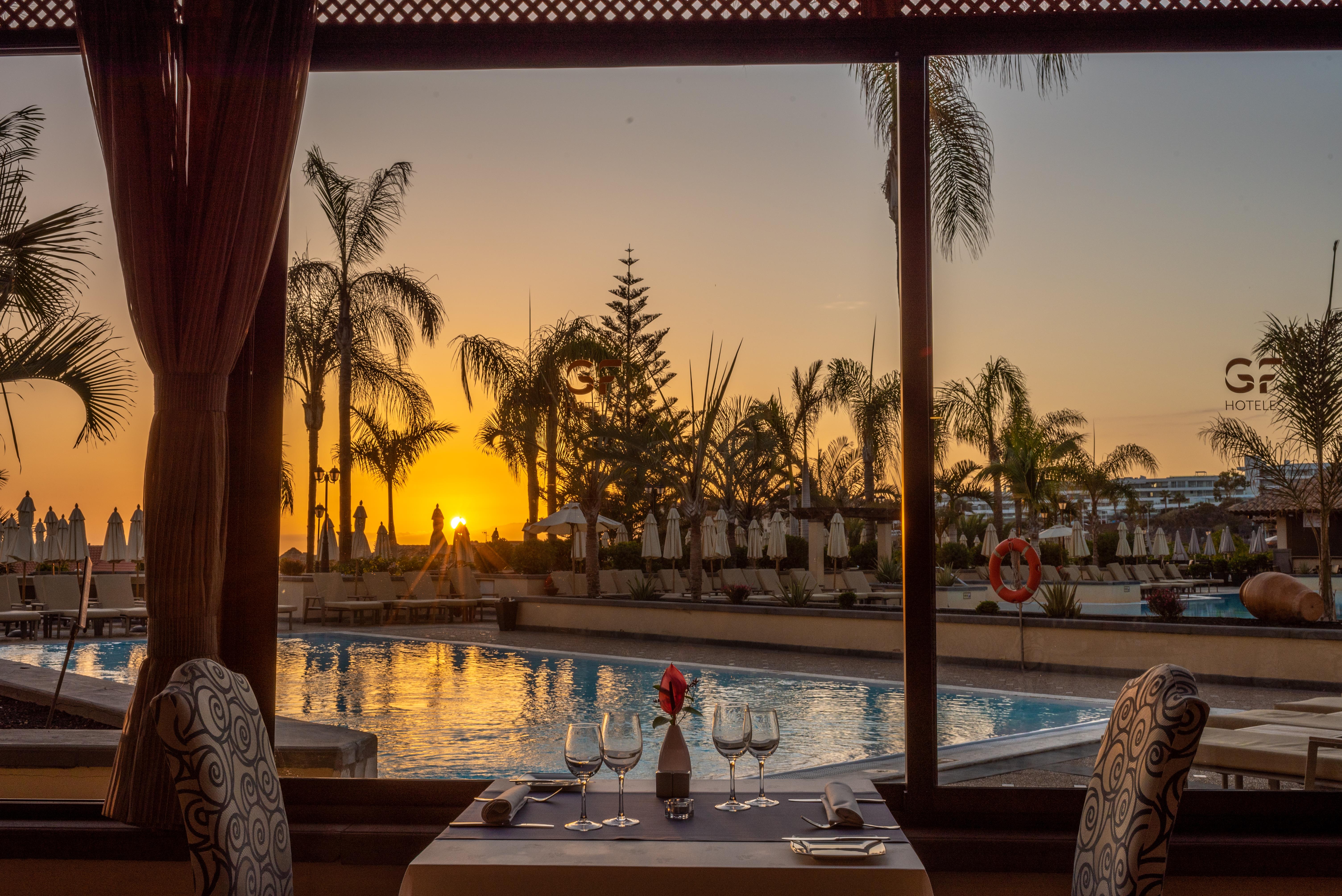 Hotel Gf Gran Costa Adeje***** Esterno foto